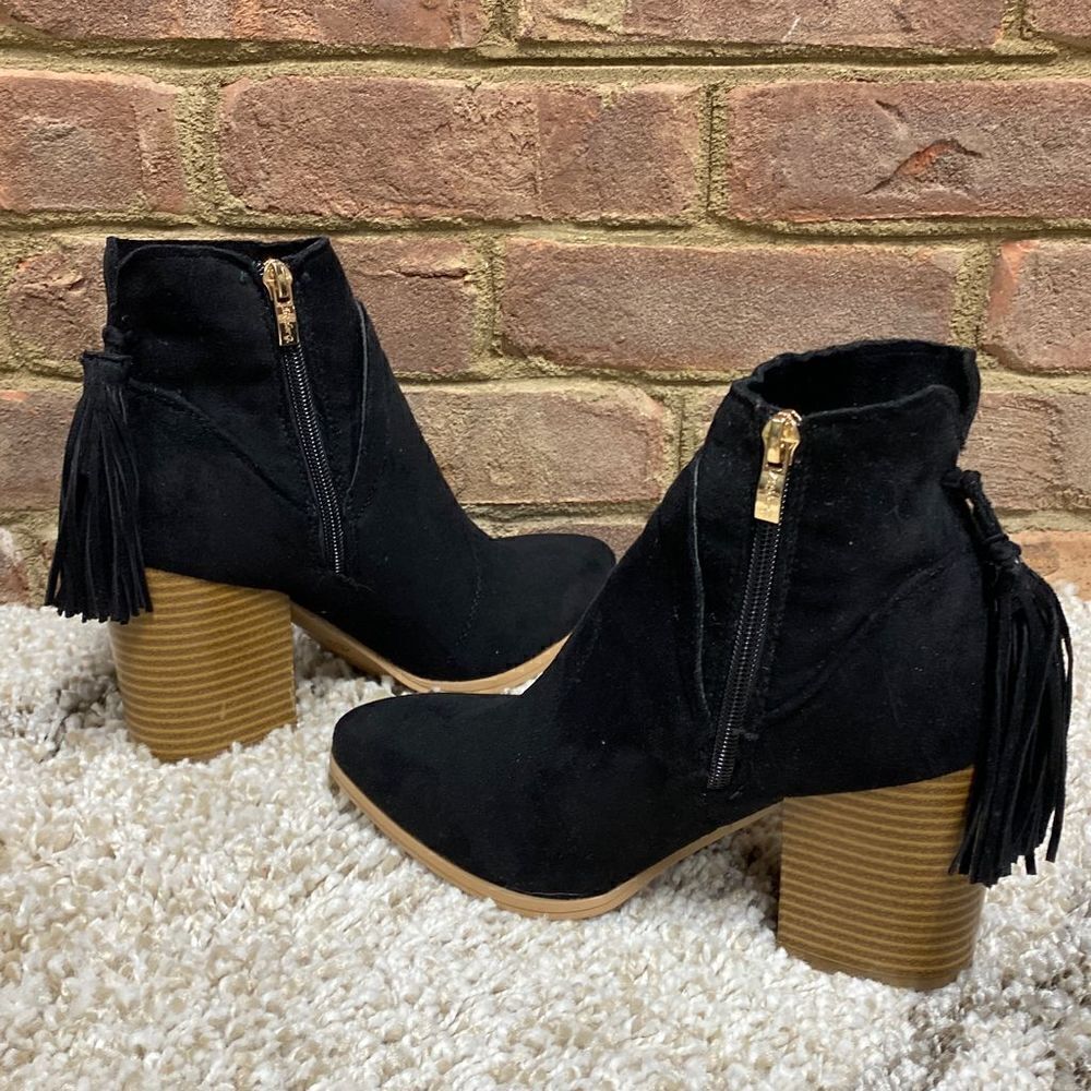 A Rider Girl Black Suede Tassel Booties Size 6.5 NWOT - Picture 6 of 9